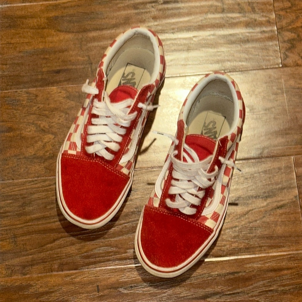 red checkered vans